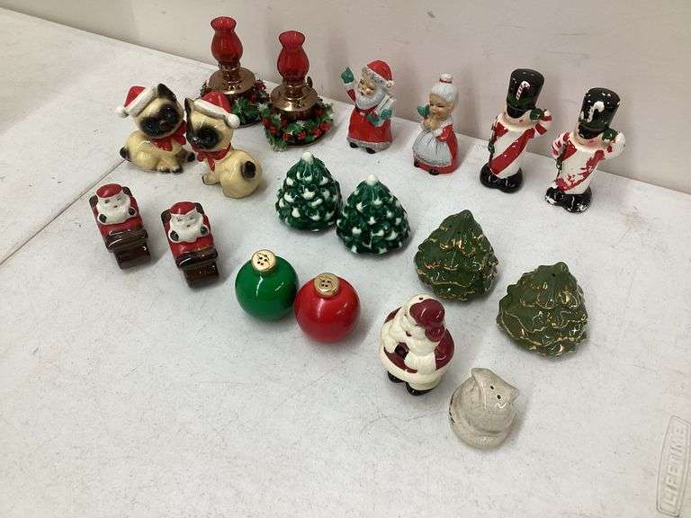 9 VINTAGE CHRISTMAS SALT AND PEPPER SHAKER SETS