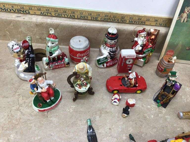 12 COCA-COLA CHRISTMAS ORNAMENTS AND NIGHTLIGHT