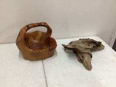 WOOD BASKET AND DRIFTWOOD