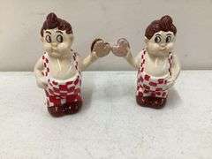 BIG BOY SALT AND PEPPER SHAKER SET