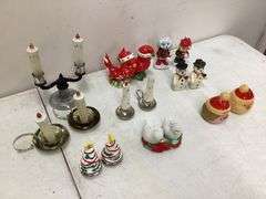 9 VINTAGE CHRISTMAS SALT AND PEPPER SHAKER SETS