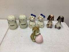 4 LARGE VINTAGE SALT AND PEPPER SHAKER SETS