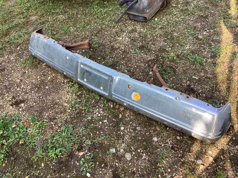 CHEVY SQUARE BODY REAR CHROME BUMPER