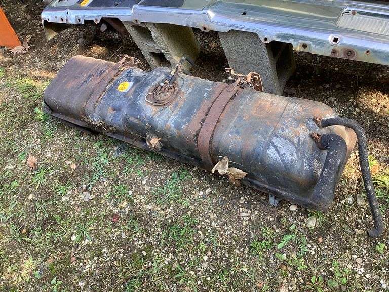 CHEVY SQUARE BODY GAS TANK