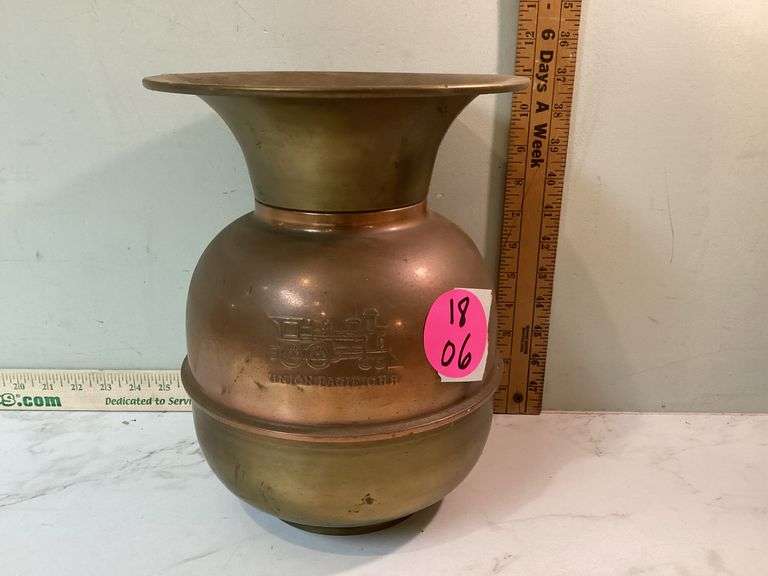 UNION PACIFIC RAILROAD SPITTOON BRASS/COPPER (11” TALL)