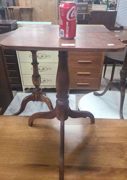 Federal Cherry And Walnut Candlestand, Split In Top