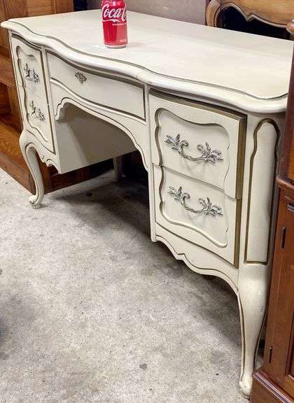 Bassett French Provincial Style Vanity