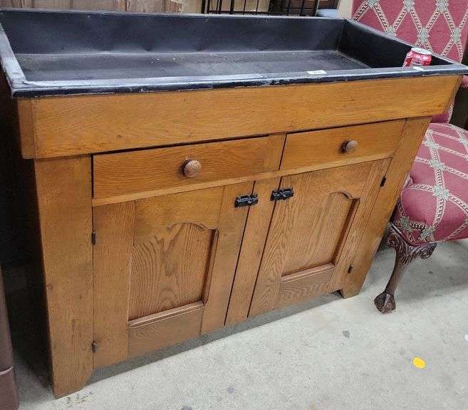 Antique Farmhouse Oak Dry Sink - Dixon's Auction at Crumpton