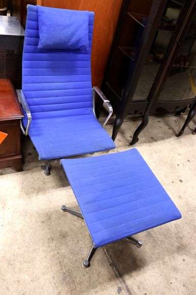 Eames For Herman Miller MCM Chrome Lounge Chair and Ottoman, Original Upholstery with Minor Wear