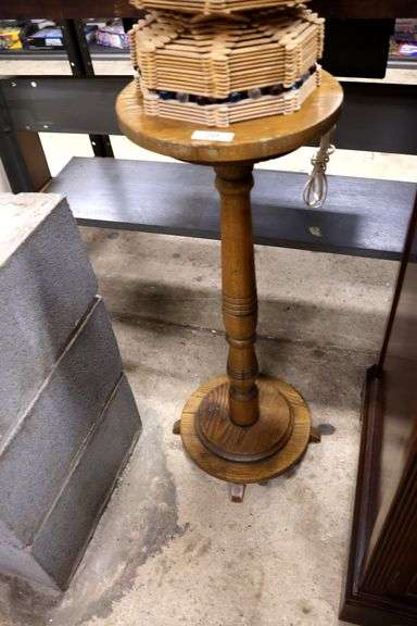 Vintage Oak Pedestal