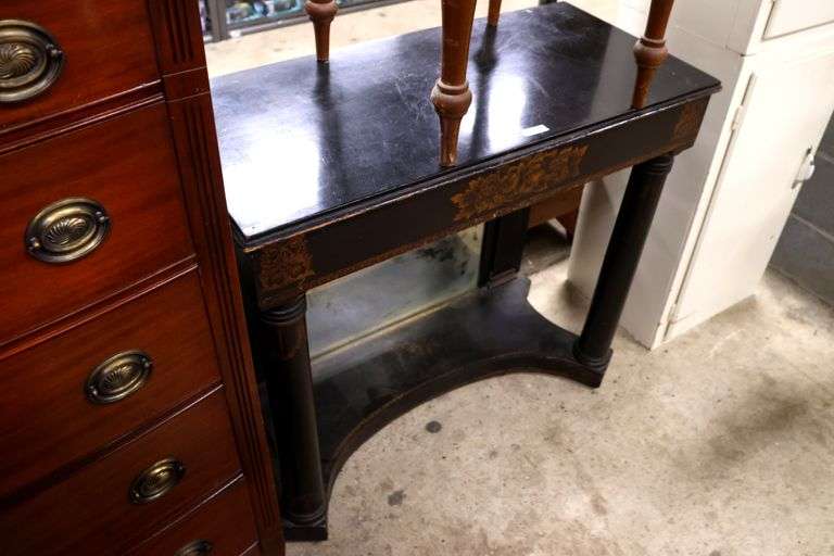 American Classical Stenciled Pier Table