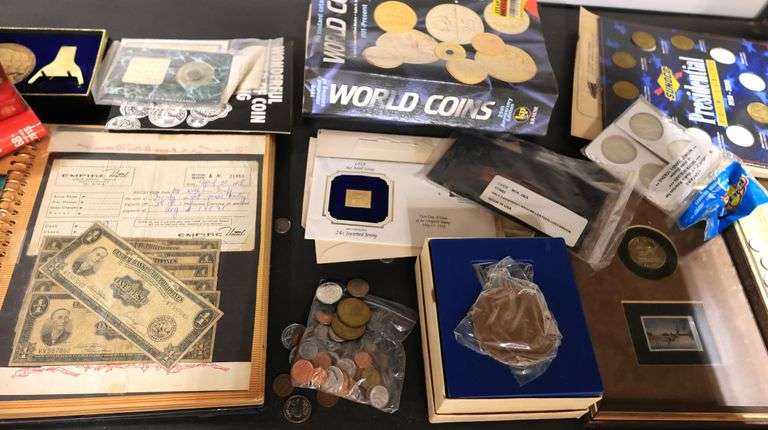 Collection of Foreign Coins & Currency - Dixon's Auction at Crumpton
