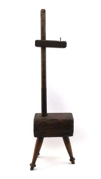 Early Pennsylvania Mixed Woods Adjustable Screw Candle Stand