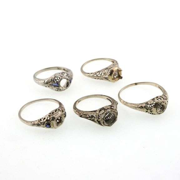 Grouping of 18k Gold Vintage Filigree Settings/Rings 12.7g