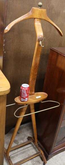 MCM Valet, Hat Hanger Broken