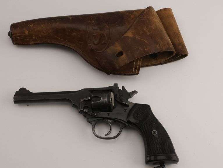 [Regulated] Webley & Scott Mark IV Revolver in 38 S&W