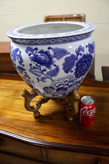 Asian Blue and White Porcelain Planter