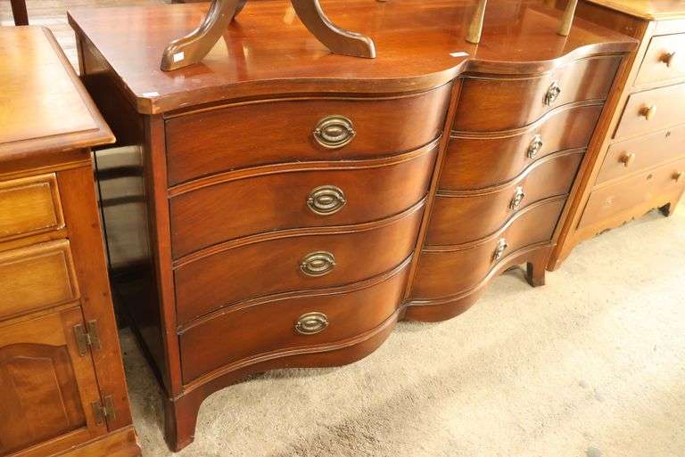Drexel Mahogany Serpentine Dresser