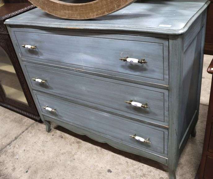 Upcycled Painted Dresser