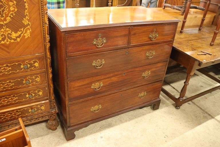 Georgian Mahogany Two Over Three Drawer Chest
