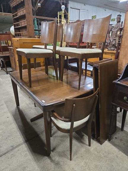 Heywood Wakefield MCM Walnut Dining Table and Six Chairs, Seats Need Re-Done