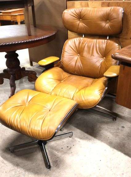 Eames Style MCM Bentwood Lounge Chair and Ottoman, Minor Imperfections