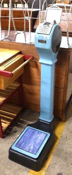 William Kleckner "The Gem" Porcelain Coin-Op Scale