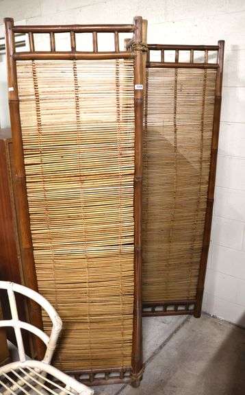 MCM Rattan and Split Reed Dressing Screen - Dixon's Auction at Crumpton