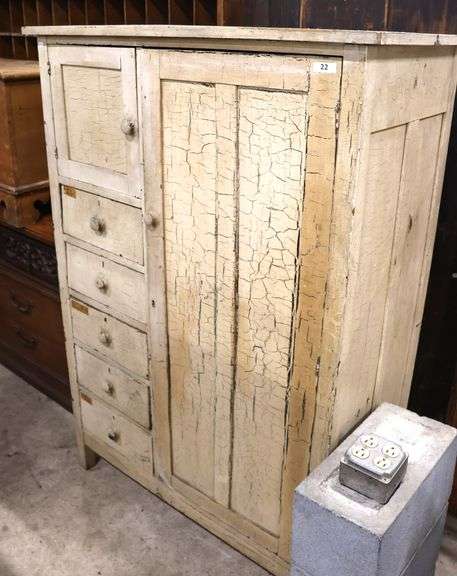 Farmhouse Side By Side Chest in Chippy White Paint