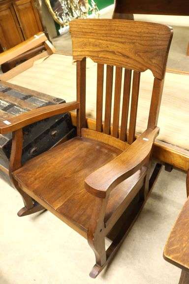 Antique Golden Oak Rocker - Dixon's Auction at Crumpton