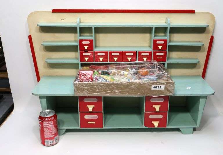 Vintage Child's Kitchen Set - Dixon's Auction at Crumpton
