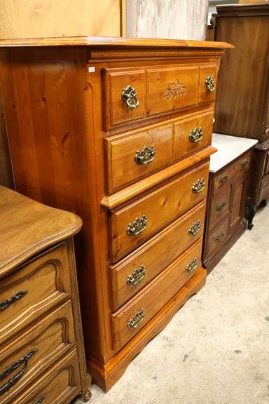 Modern Farmhouse Pine Chest