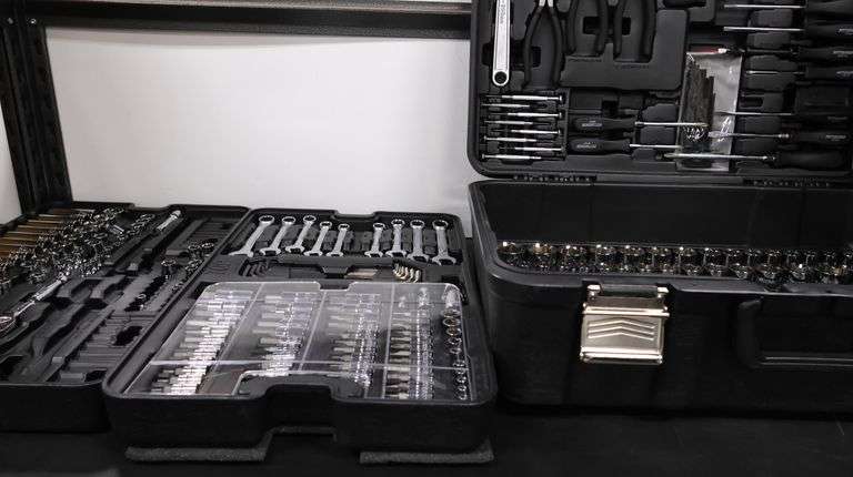 Ratchet & Wrench Tool Kit - Dixon's Auction at Crumpton