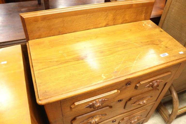 Victorian Walnut Washstand, Marks on Top