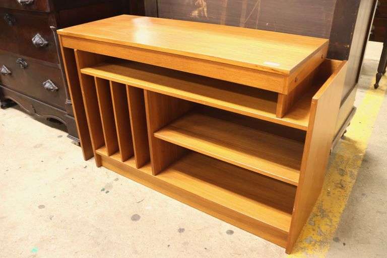 Danish MCM Teak Entertainment Credenza, Minor Chips