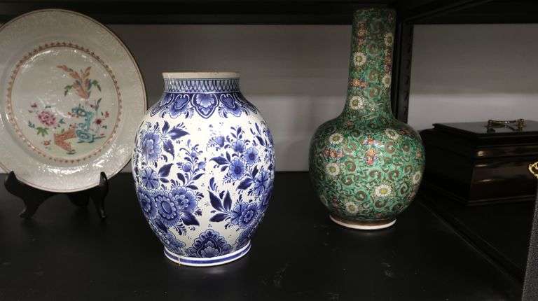 Oriental Lot of 3 Ceramic Vases & Chinese Famille Rose Plate