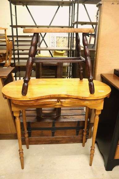 Vintage Farmhouse Vanity with Stool