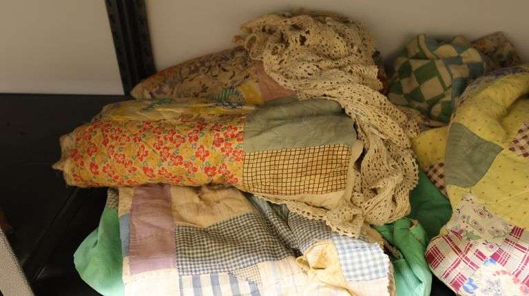 Lot of Vintage Patchwork Style Quilts & Blankets