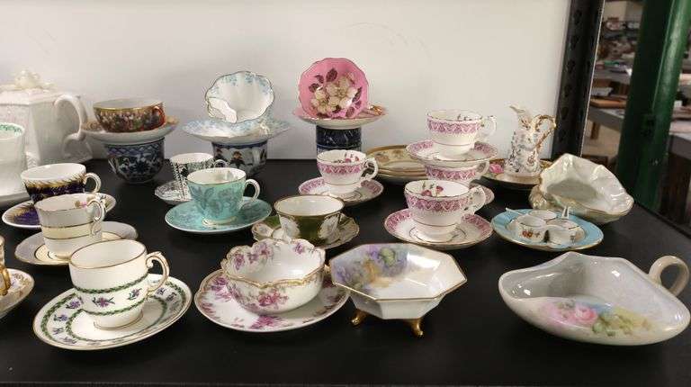 Collection of Vintage & Antique Porcelain / China Teacups