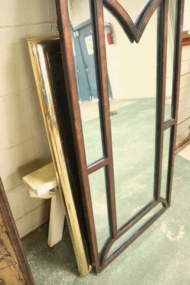 *NO STORAGE* Mirror and Easel Lot