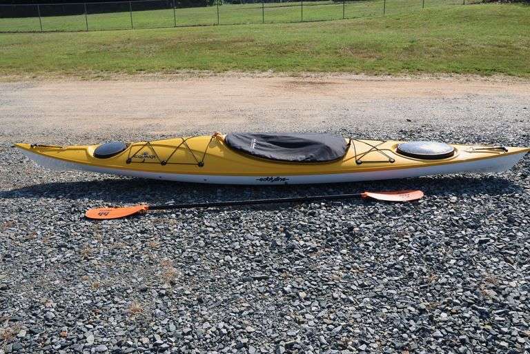 *NO STORAGE* Equinox Kayak and Paddle