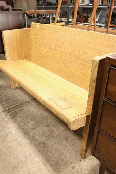 Modern Farmhouse Oak Mudroom Bench