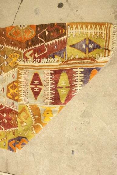 *NO STORAGE* 52" X 41" Rug
