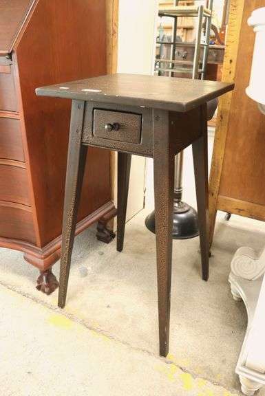 Contemporary Farmhouse Painted Splay Leg One Drawer Stand