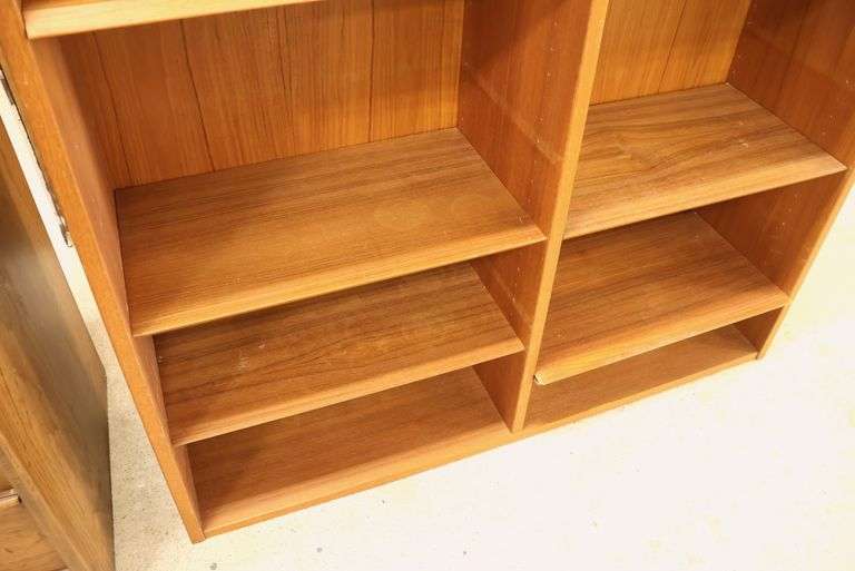 Hundevad Danish MCM Teak Bookcase