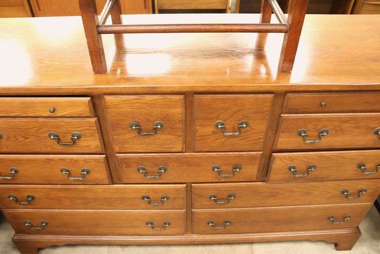 Keller Furniture Chestnut Creek Collection Solid Oak Dresser