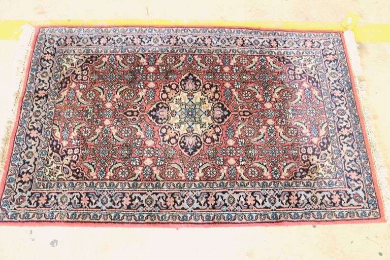 *NO STORAGE* 59" X 37" Rug