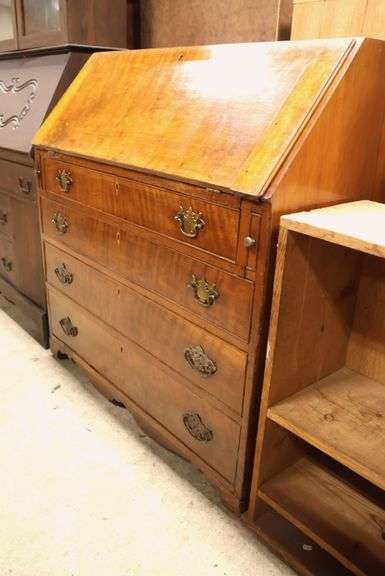 Pennsylvania Hepplewhite Cherry Slant Front Desk