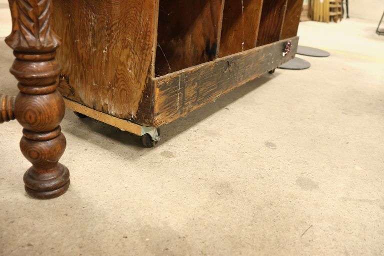 Vintage Numbered Cubby Organizer