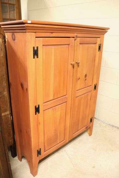Mastercraft Farmhouse Pine Cabinet